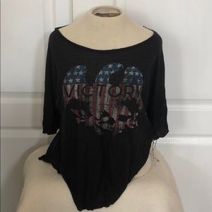 Victory Off shoulder tee